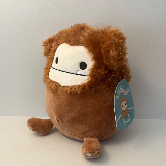 NWT Benny the Tinsel Hair Bigfoot Squishmallow - Picture 1 of 4